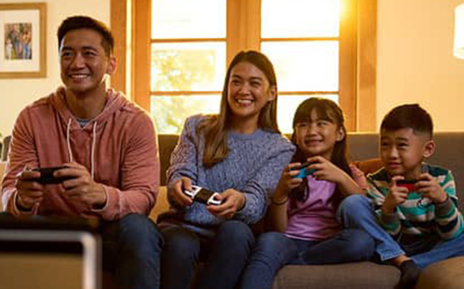 Neil Patrick Harris & family play Big Brain Academy: Brain vs. Brain on a Nintendo Switch system.